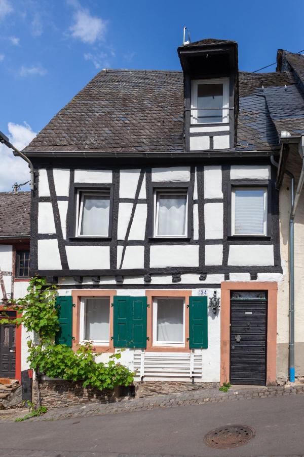 Fachwerkhaeuschen * Enkirch